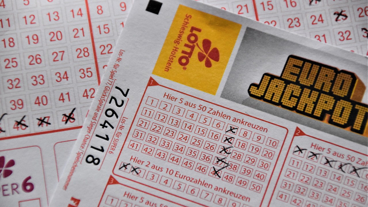 Online Lottojackpots vs progressive Jackpot Slots