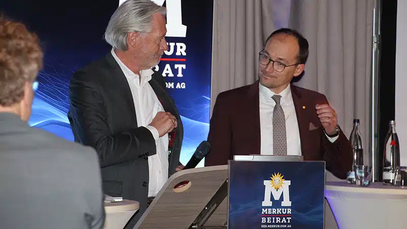 Generationenwechsel beim Merkur Beirat Jürgen Stühmeyer tritt ab und Dominik Raasch übernimmt Generationenwechsel beim Merkur Beirat Jürgen Stühmeyer tritt ab und Dominik Raasch übernimmt