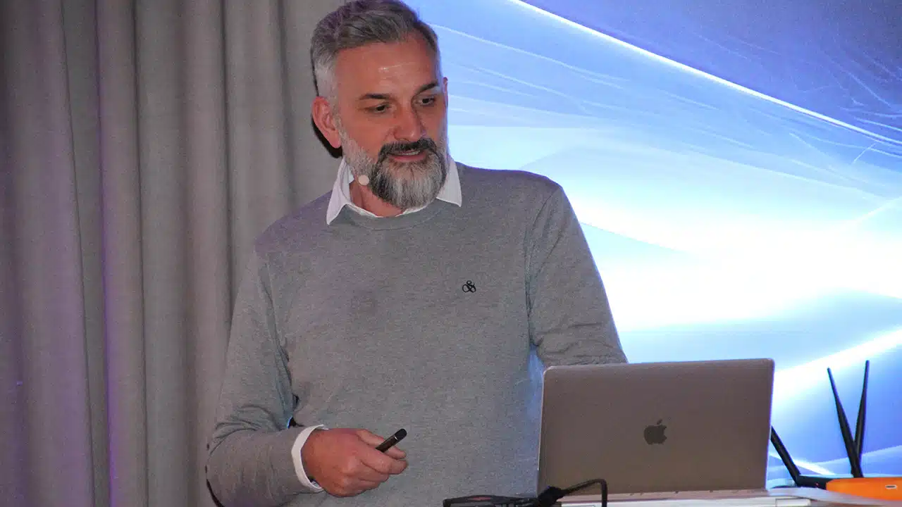 Marco Di Filippo von Whitelisthackers GmbH spricht über Cybersicherheit Marco Di Filippo von Whitelisthackers GmbH spricht über Cybersicherheit