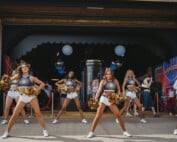 mehr spektakel bei der merkur group cheerleader kooperation mit pyromaniacs