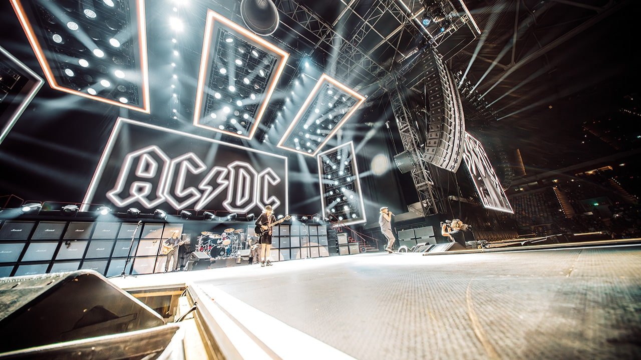 Merkur Spiel Arena AC/DC